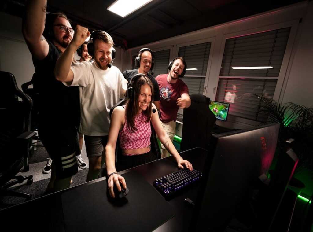 successful esports team structures