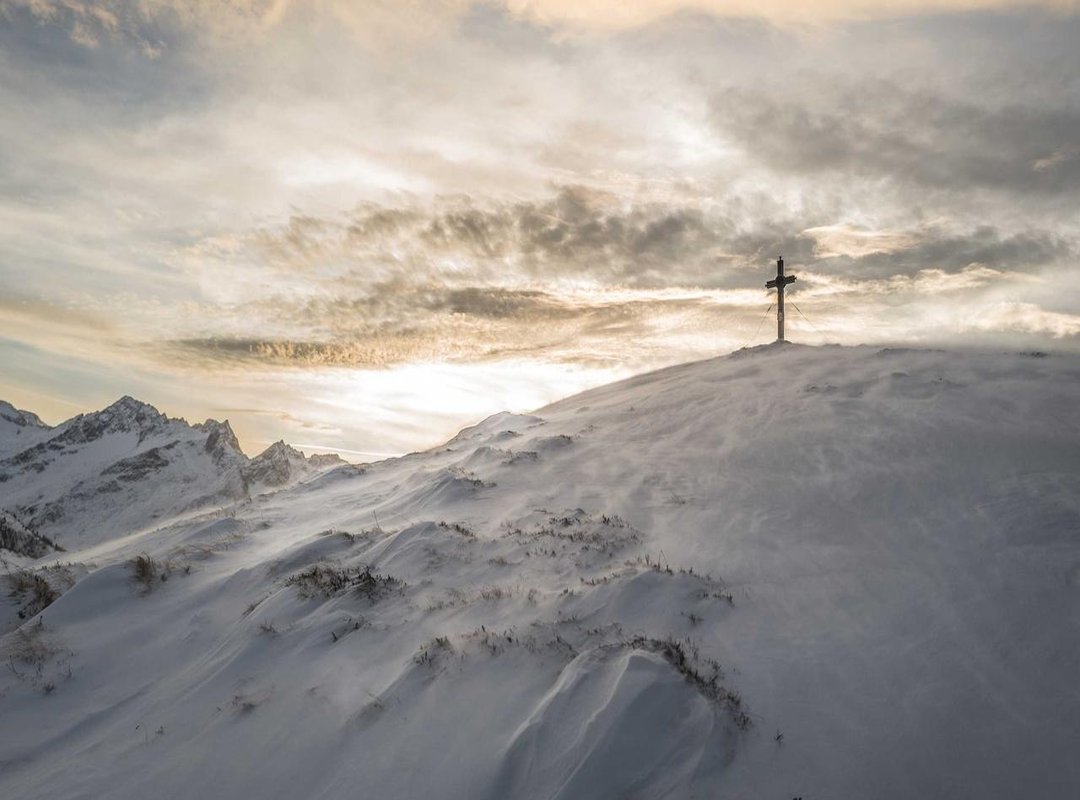 The Official Broadcast Schedule: Never Miss a Live Episode